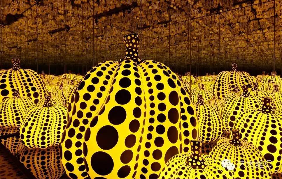 英国女性夏季服装风格特点,英国女性夏天穿衣打扮