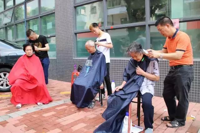 海珠|寻回老时光，再来体验一把摇着蒲扇看露天电影的味道吧