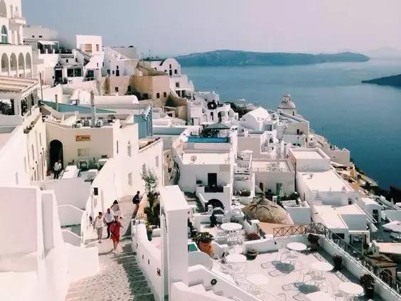 圣托里尼曲子,圣托里尼演奏