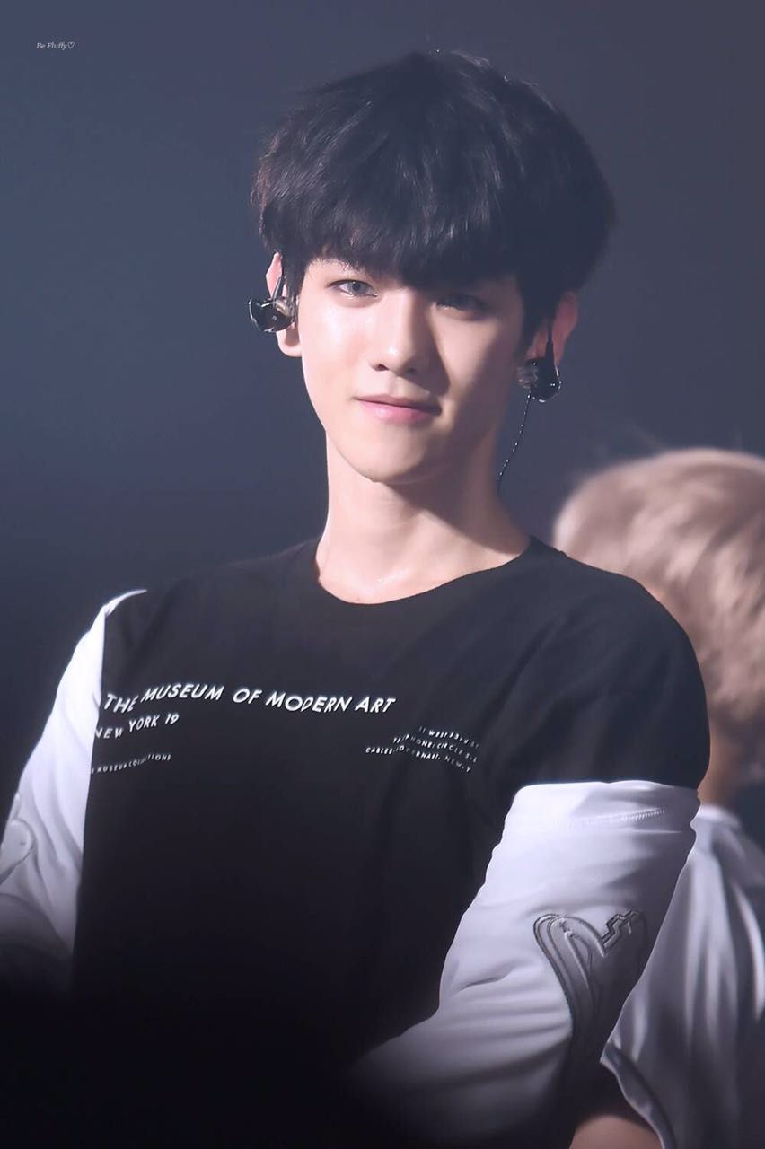 exo近期表演咆哮,exo最近一次合体跳舞