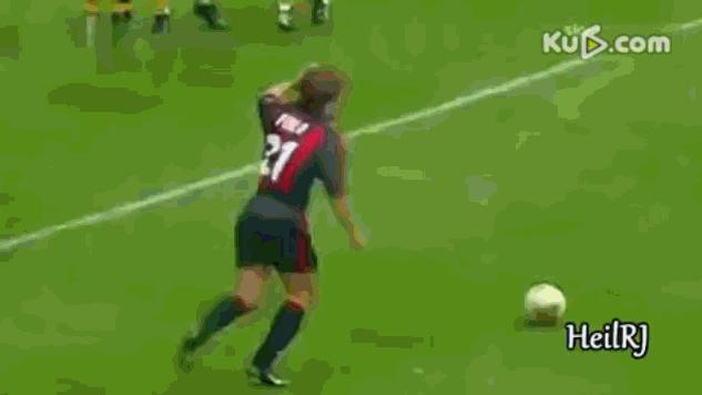 齐达内哈维,皮尔洛和齐达内谁更厉害