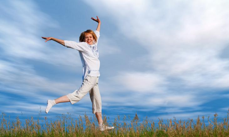 高度近视的人不宜做什么,高度近视的人群不能做哪项运动