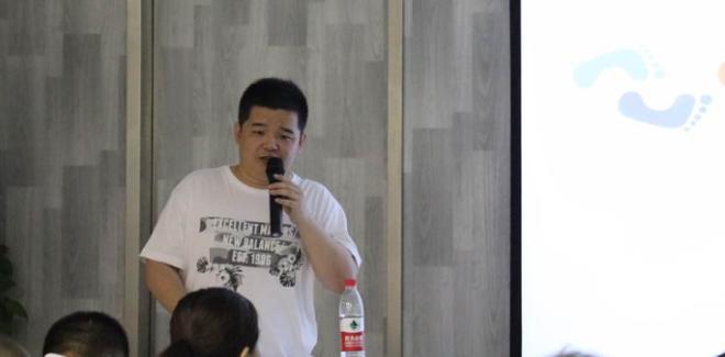 玩技术，要懂点技术人的文化——原新浪技术经理谈创业