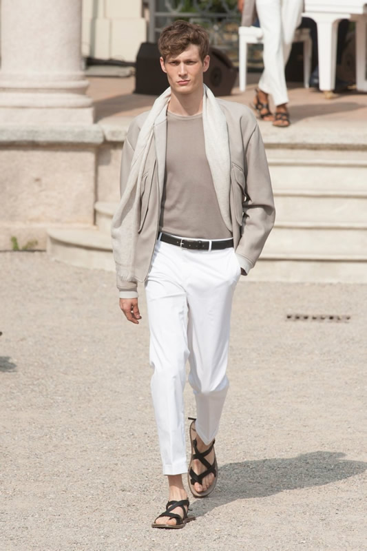 又丑又贵的鞋男夏季穿什么,男士夏天鞋子