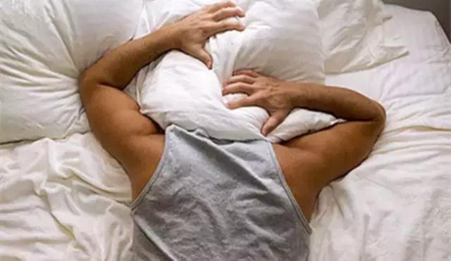 男人失眠会导致什么后果,男人失眠有8大危害