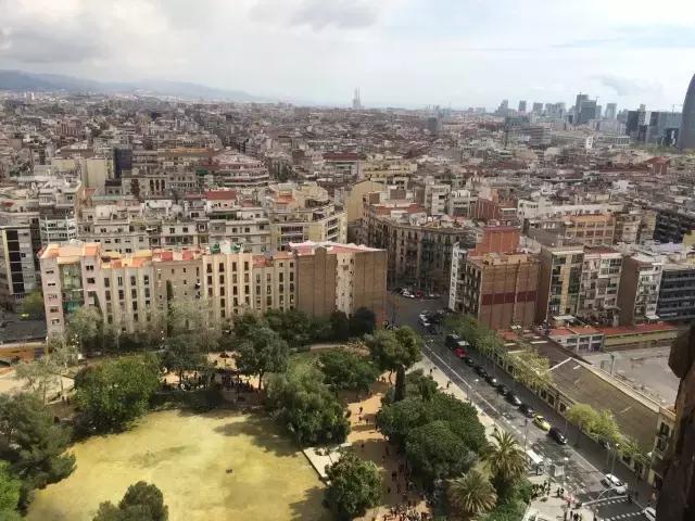 巴塞罗那自由行攻略,免费玩转西班牙马德里不思议