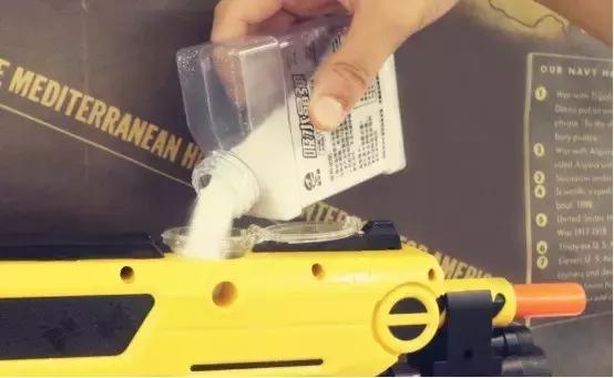 自从买了这把枪，居然嫌家里的苍蝇太少了，它到底有多好玩？