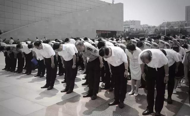 爸爸我来接你回家,宝贝快醒来爸爸带你回家