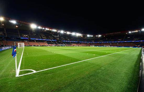 为了球员跑得欢，英国人已经和草坪死磕了80年