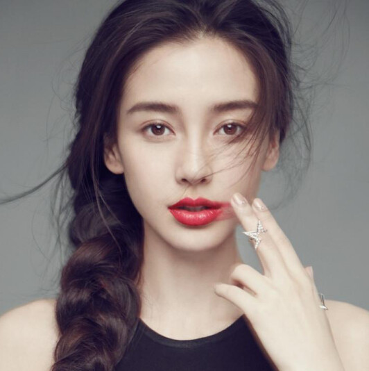 夏天晕妆的正确化妆方法,化妆怎样才不晕妆