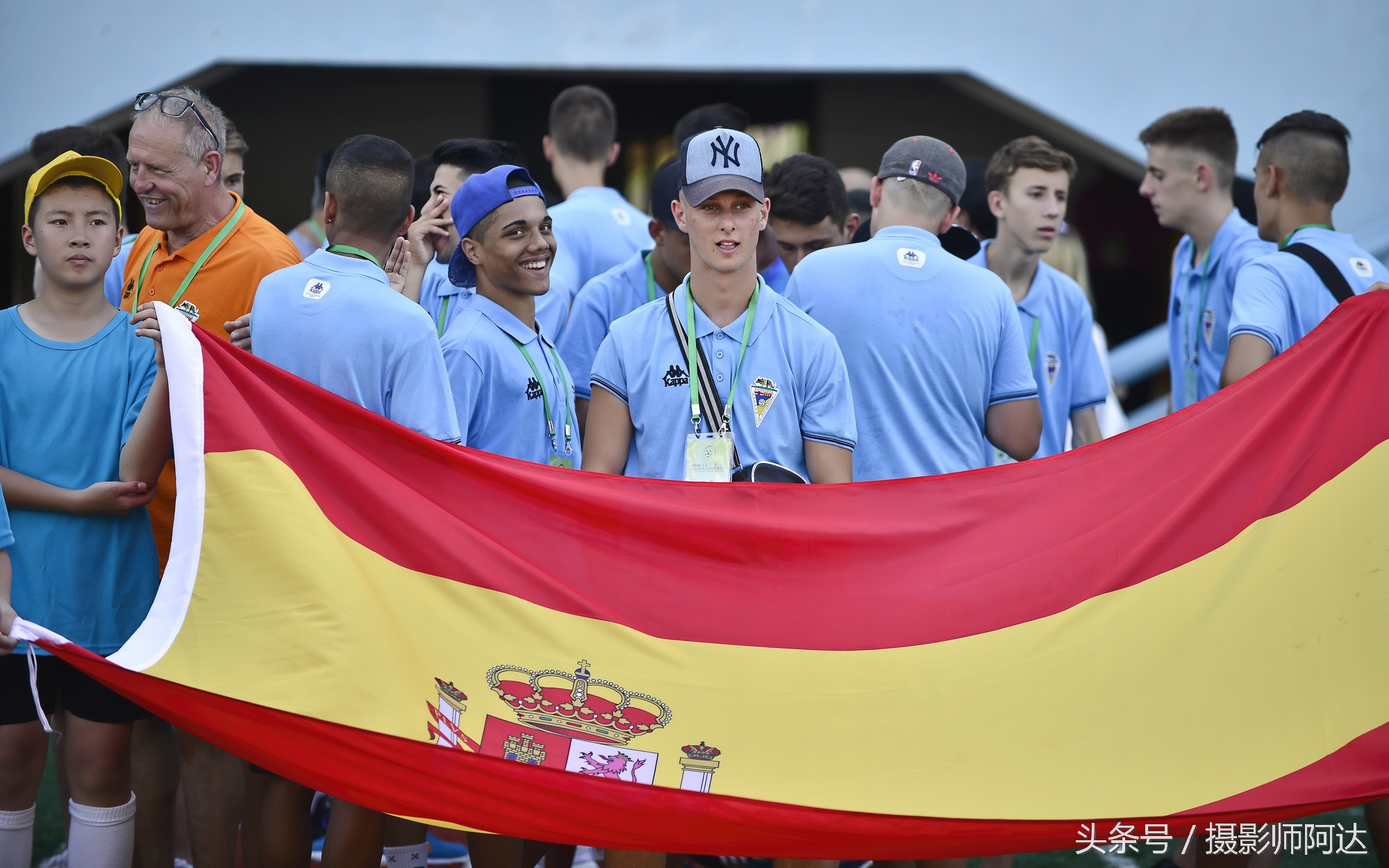 “一带一路”国际青少年足球赛在锡举行外国小帅哥很养眼