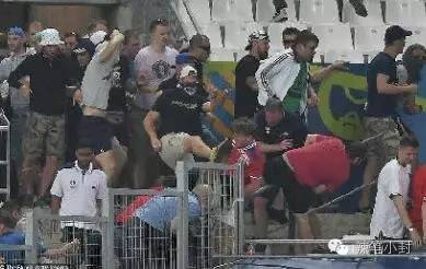 两名俄罗斯人把棕熊打成重伤？假的