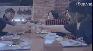 我们为什么那么爱足球,权志龙歌曲我们不要相爱