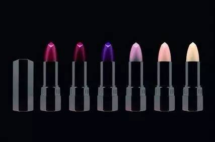 没有一支口红解决不了的问题,世上没有一件事是处理不了的