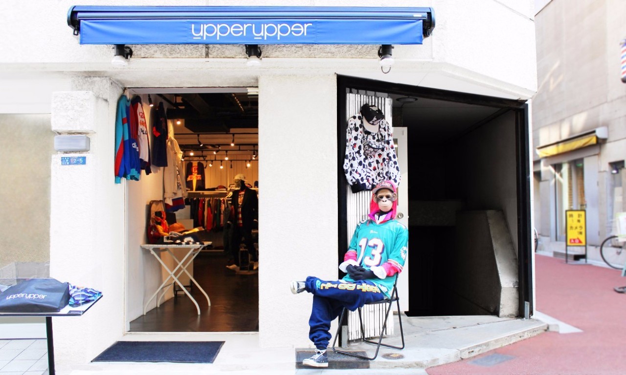 上千块的PALACE、GOSHA复古风单品，这店只需几分之一