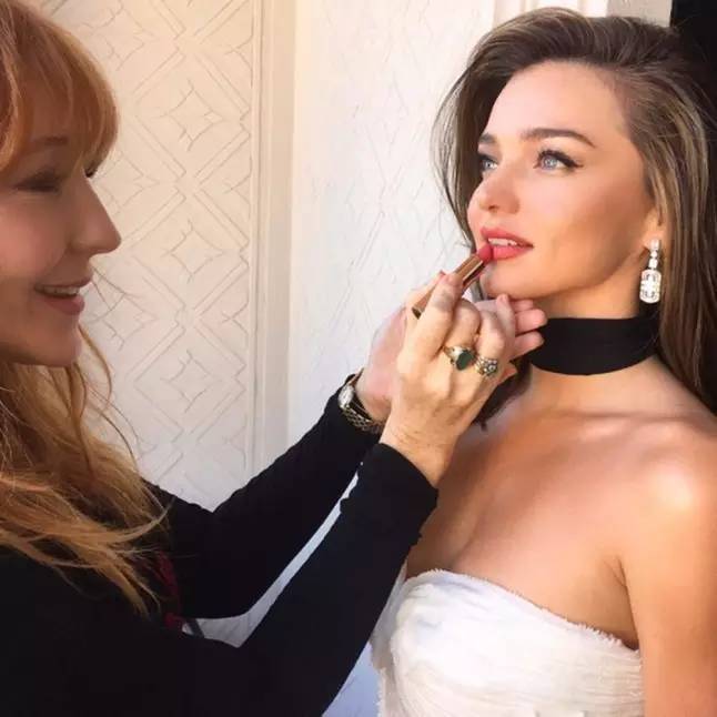 没有一支口红解决不了的问题,世上没有一件事是处理不了的