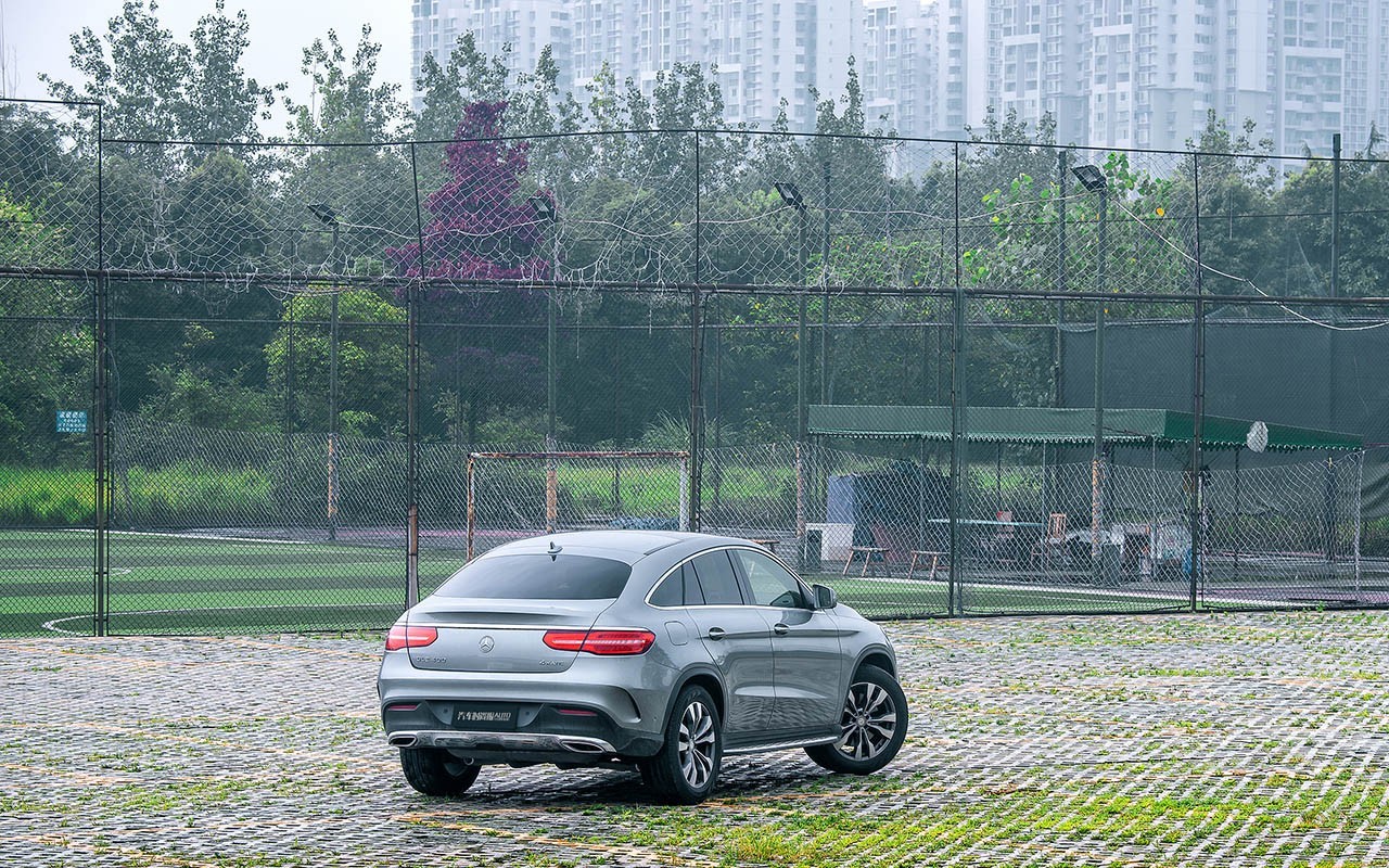 2022款奔驰gle450试驾视频,奔驰gleamg53试驾评测视频