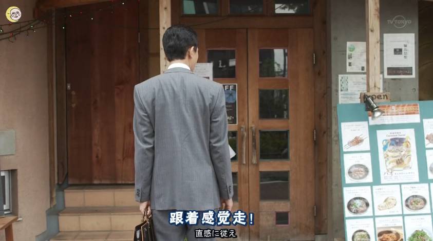 一个单身老男人喝酒,一个单身男人在家吃什么好