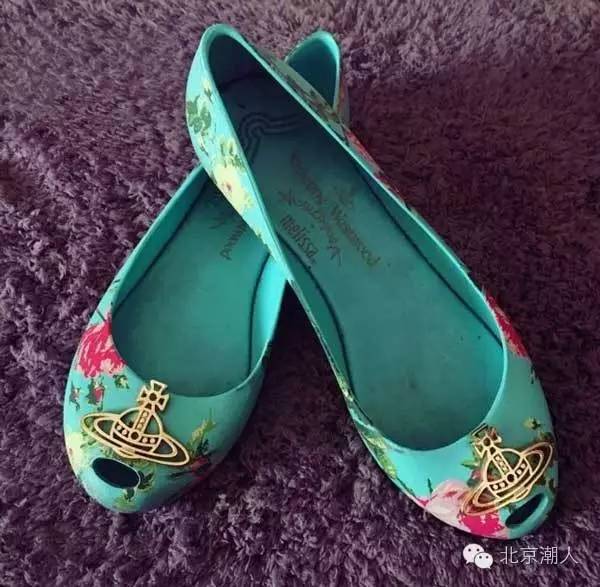 如何打造雨天的时尚,雨天时尚