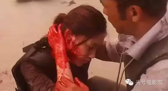 这个爱骂人的玉女收服了香港最拽的古惑仔还名正言顺当恋爱教父