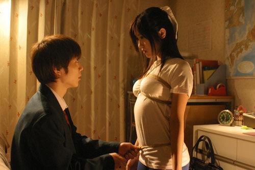 喜欢的女孩子对你冷漠怎么办,女孩突然冷淡还要继续聊天么