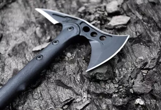 披荆斩棘的战斧用什么钢材,拿好你的战斧为自己披荆斩棘