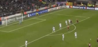 足球倒钩射门集锦大个子,足球小将双人倒钩动画原视频