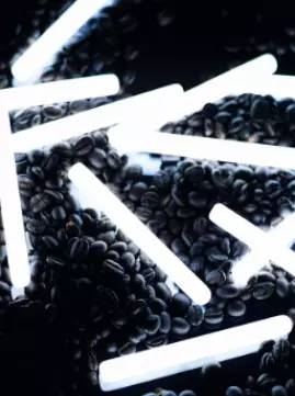 ysl圣罗兰鎏金派对,ysl圣罗兰新年活动