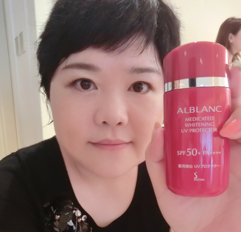 频繁“打飞的”，必备技能为面子形象工程背书