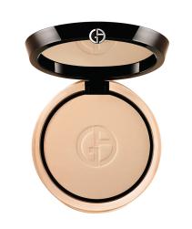 阿玛尼黑色试用装是什么粉底液 (阿玛尼秋冬新色适合黄皮)