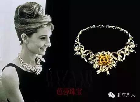 为什么每个女人都要有一串石榴石,为什么每个女人要有一件羊绒大衣