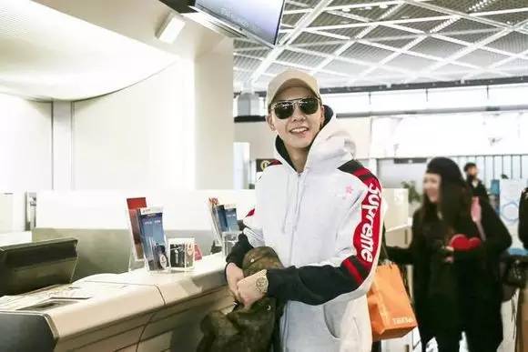 狂热粉的表白｜你为Supreme贡献了钞票，看看他为它做了件什么事？