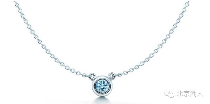 为什么每个女人都要有一串石榴石,为什么每个女人要有一件羊绒大衣