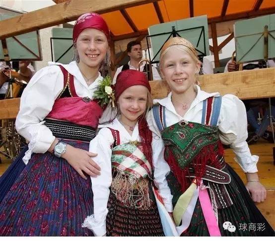 奥地利与匈牙利原先是一个国家吗,奥地利和匈牙利是奥匈帝国吗