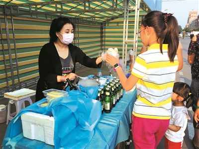 四平市铁西区首届消夏夜市启动