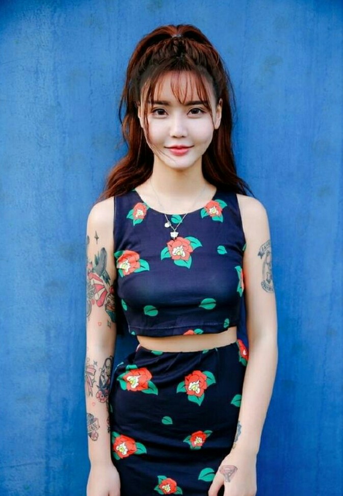 变形计造网红,变形计哪个农村女孩变成了网红