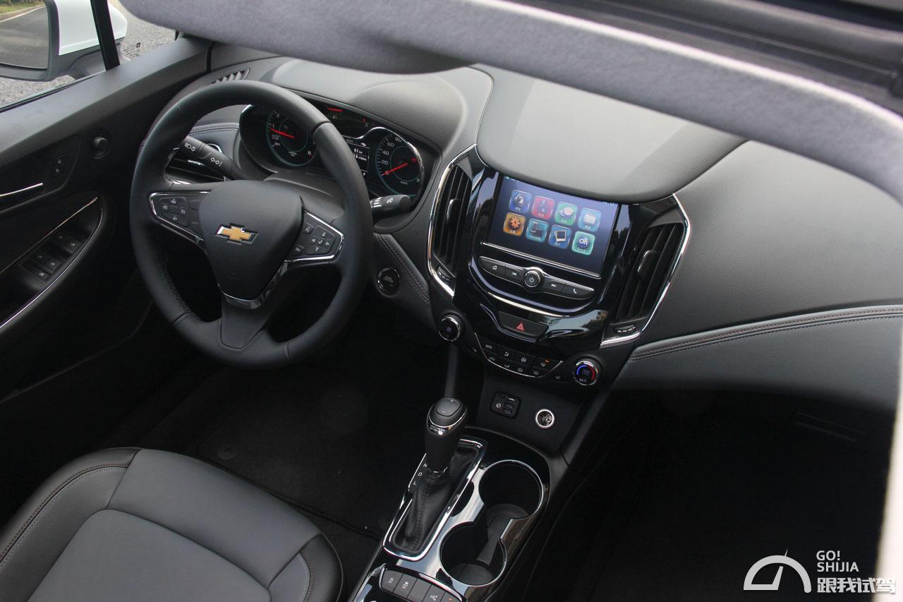 试驾19科鲁兹,雪佛兰科鲁兹2015款经典试驾视频