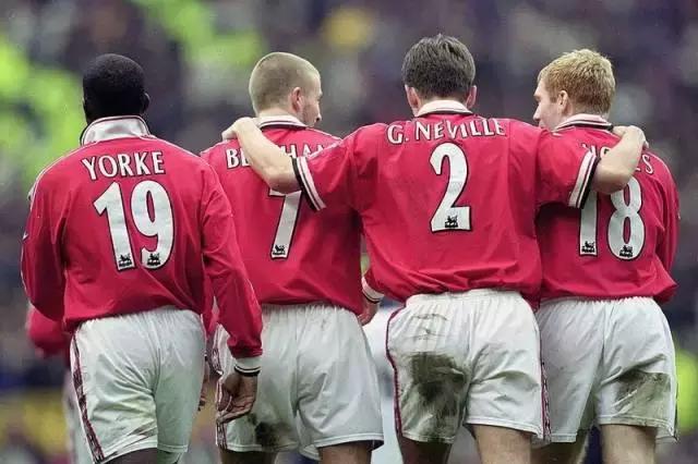 足球范er▏踢足球的男生，你值得拥有！