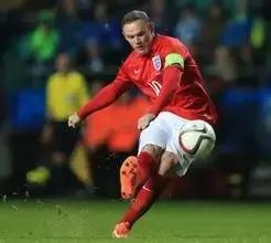 队长袖标戴在胳膊上舒服吗,怎么才能戴上队长袖标