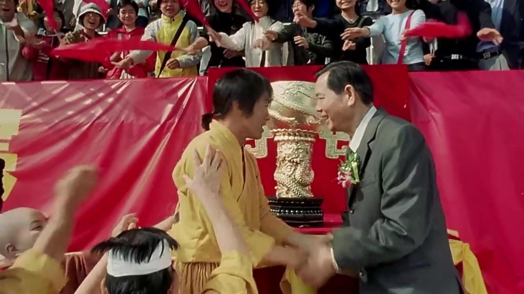 周星驰将少林足球踢进了世界杯,沉寂3年的周星驰少林足球