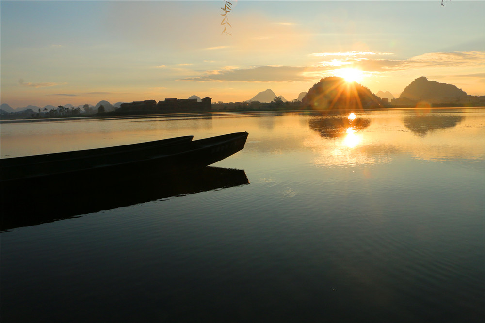 *萨特帕**一场与荷花无法拒绝的浪漫之旅