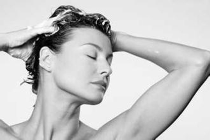 哺乳期掉发严重还长红疹子,哺乳期掉发严重怎么办啊