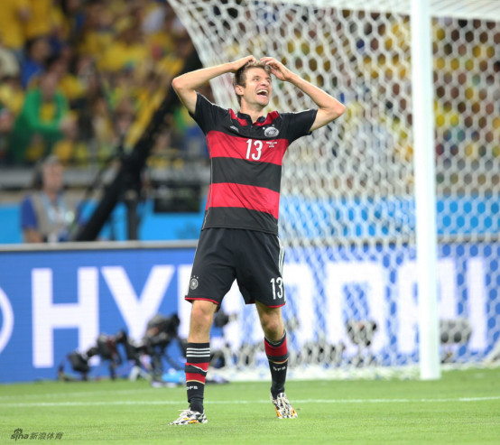 世界杯都穿什么球袜,德国队帅哥