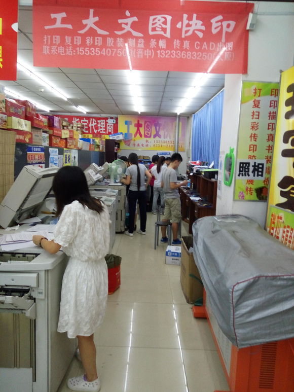 太原理工大学学姐迎新,新生怎么去太原理工大学