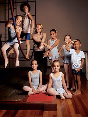 最贵超模走秀,巴西里约热内卢美女惊艳桑巴舞