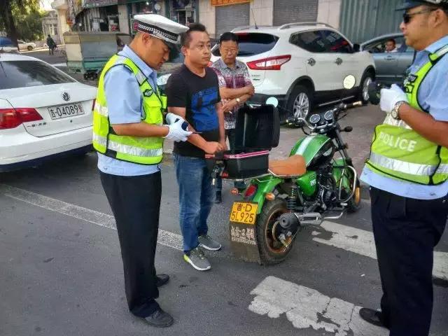 八一建军节兵哥转身变警察叔叔,军营八一特刊