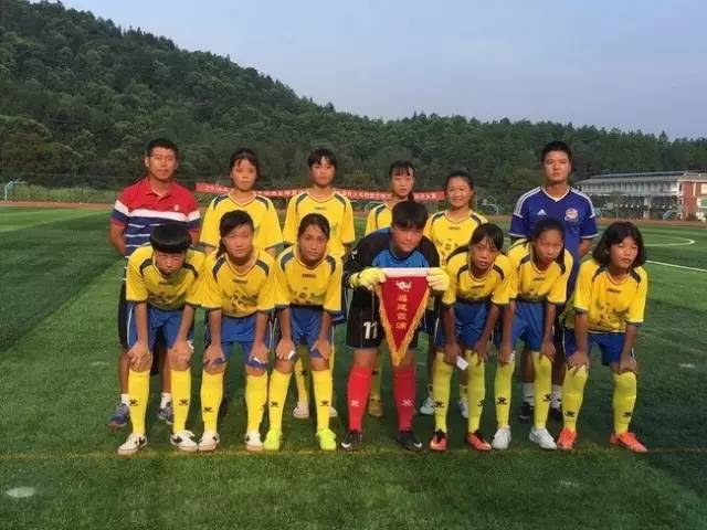 霞浦足球又逆天了，这群妹子代表福建出征连送对手两个4比0