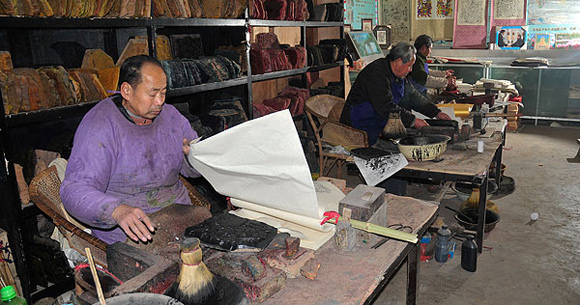 连环画以及名画的修补和翻新还原并非造假藏友可以学习