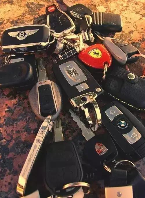 就算买不起车，淘宝把钥匙也好撩妹