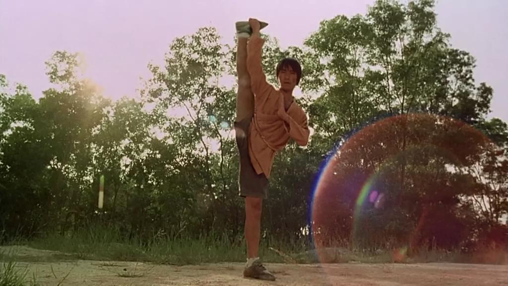 周星驰将少林足球踢进了世界杯,沉寂3年的周星驰少林足球